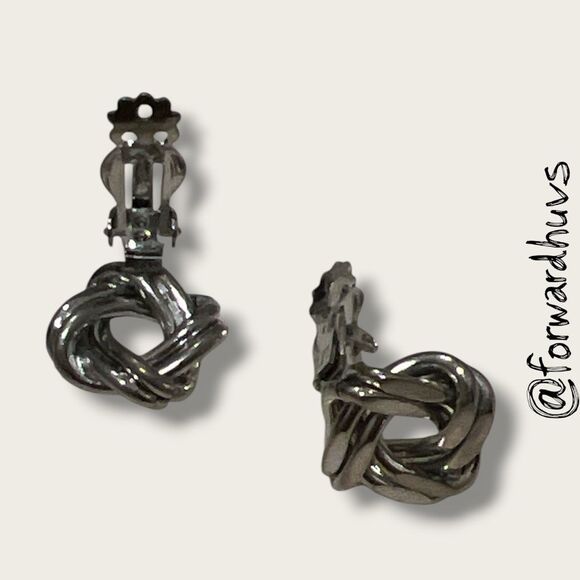 Vintage STAR Clip-On Knot Earrings – Silver-Tone – Twisted Loop Design - Picture 10 of 11